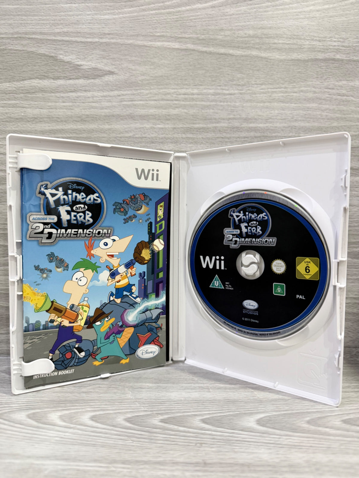 Phineas and Ferb Across the 2nd Dimension Wii Complete With Manual PAL UK Tested